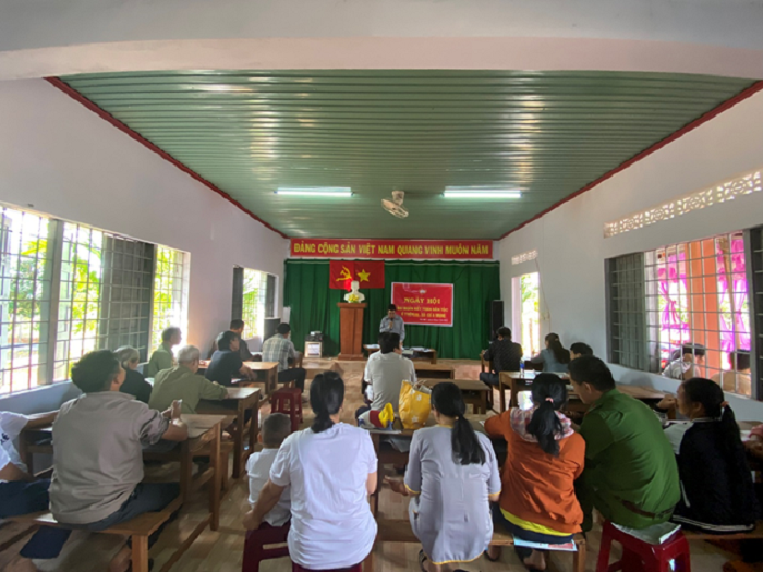 Ngay hoi dai doan ket toan dan toc tai thon 10b xa Cu A Mung 1